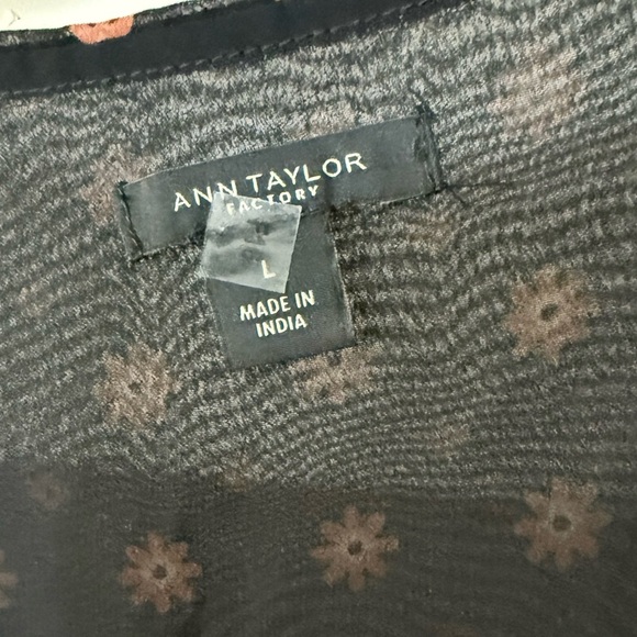Ann Taylor|Boho floral sheer black long sleeve blouse with tie waist•Oversized - Picture 10 of 13